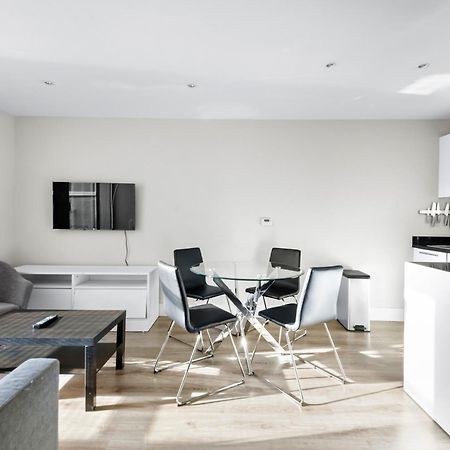 Londwell, Canary Wharf Skyline Balcony Suite London Exterior photo