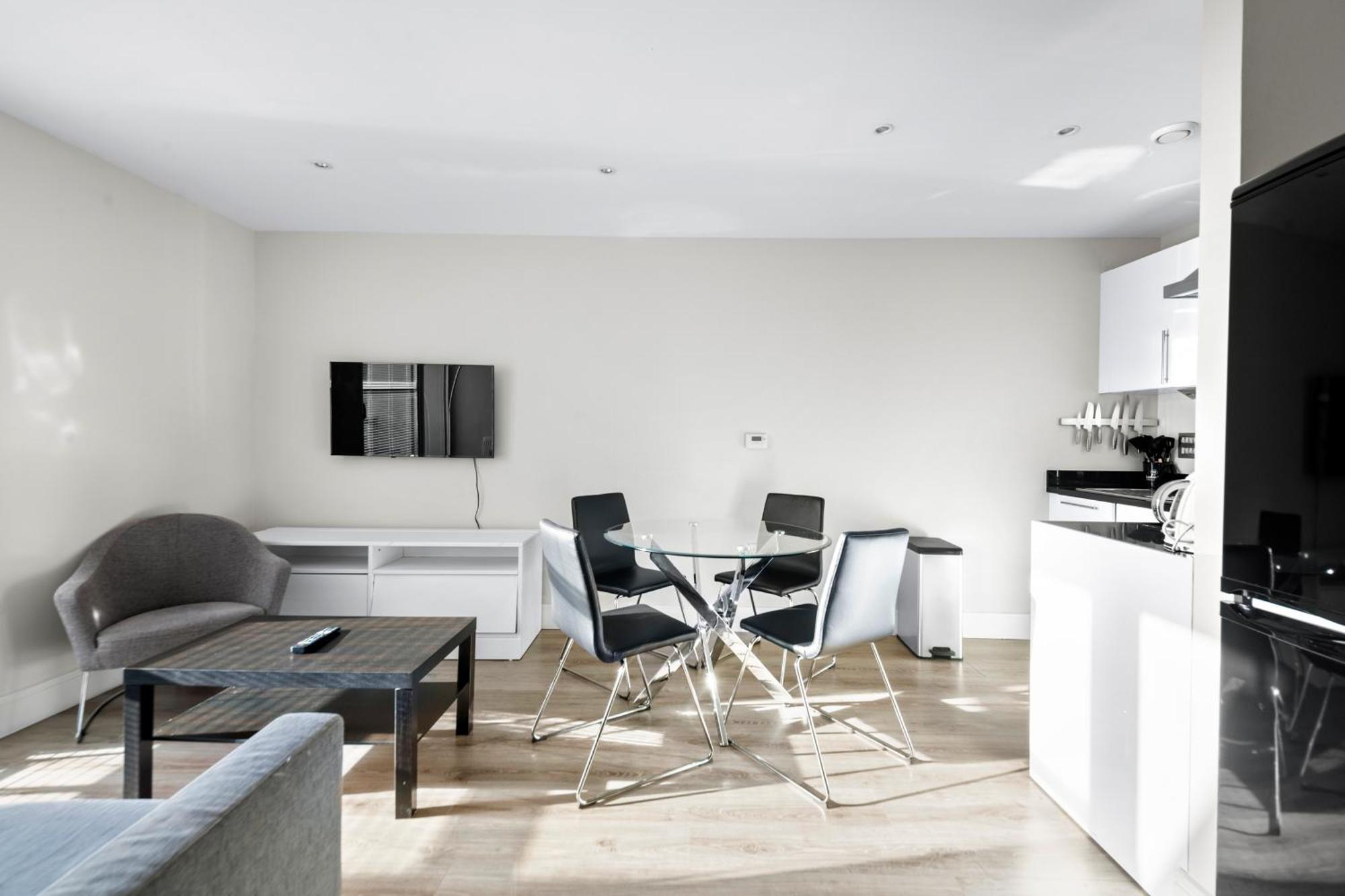Londwell, Canary Wharf Skyline Balcony Suite London Exterior photo